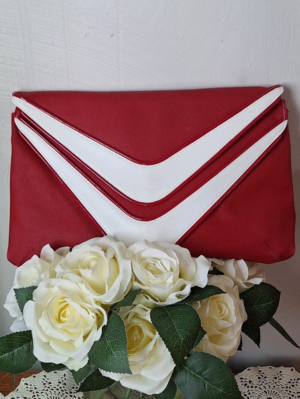 Lulu NYC Vintage Inspired Envelope Clutch, RN#93857, NWT